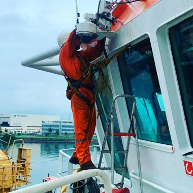 camera-cftv-ambiente-maritimo Câmera de CFTV instalada em navio, serviço de segurança da Sea Radio.